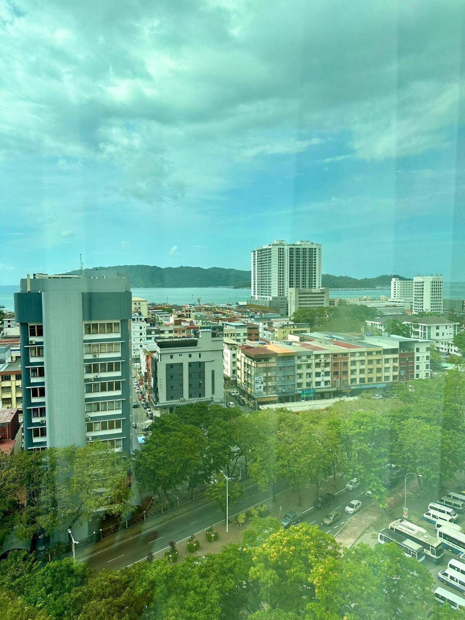 King Park Hotel Kota Kinabalu Eksteriør billede