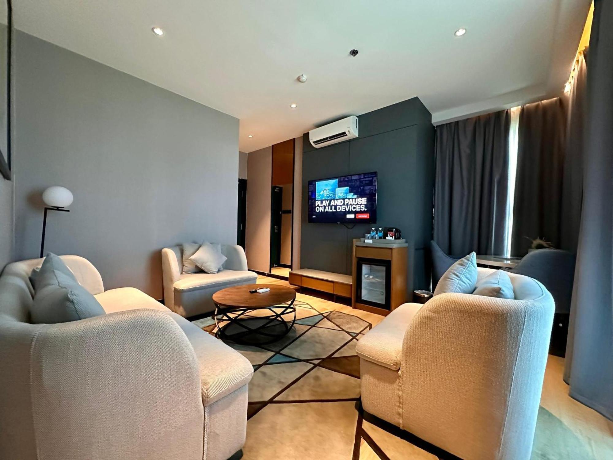 King Park Hotel Kota Kinabalu Eksteriør billede
