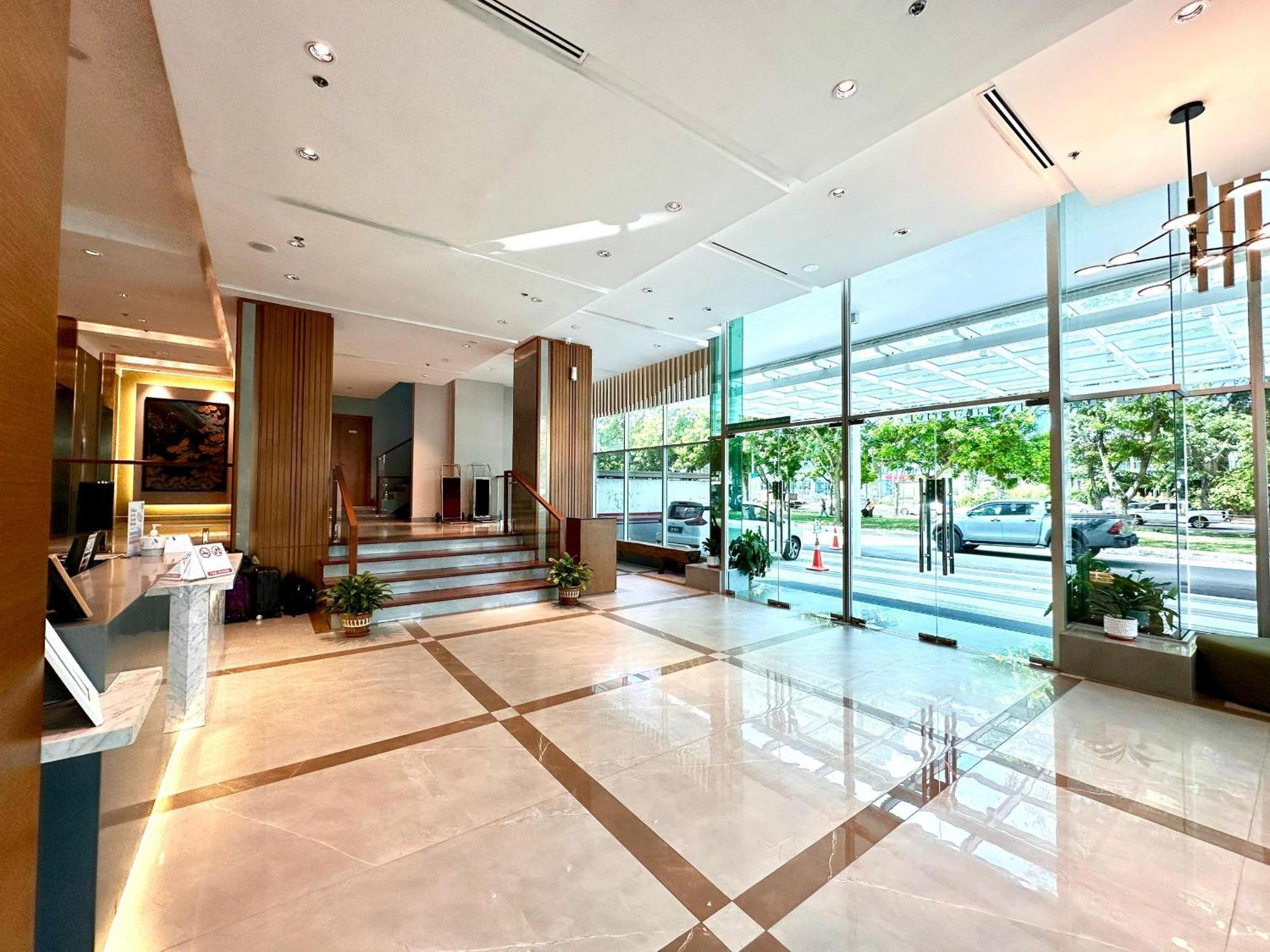 King Park Hotel Kota Kinabalu Eksteriør billede